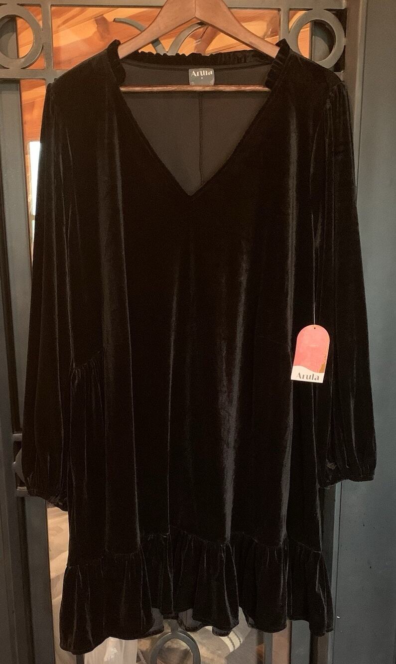 NWT Arula Velvet Dress Size B 2X Black V Neck Ruffle Hem Mini 20